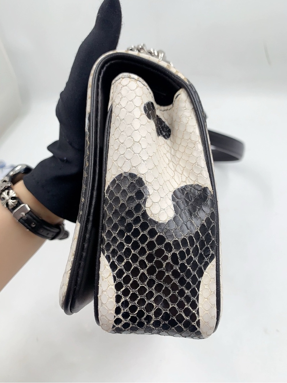 Authentic Burberry TB Logo Cow Print Leather Shoulder Bag - Picture 9 of 12